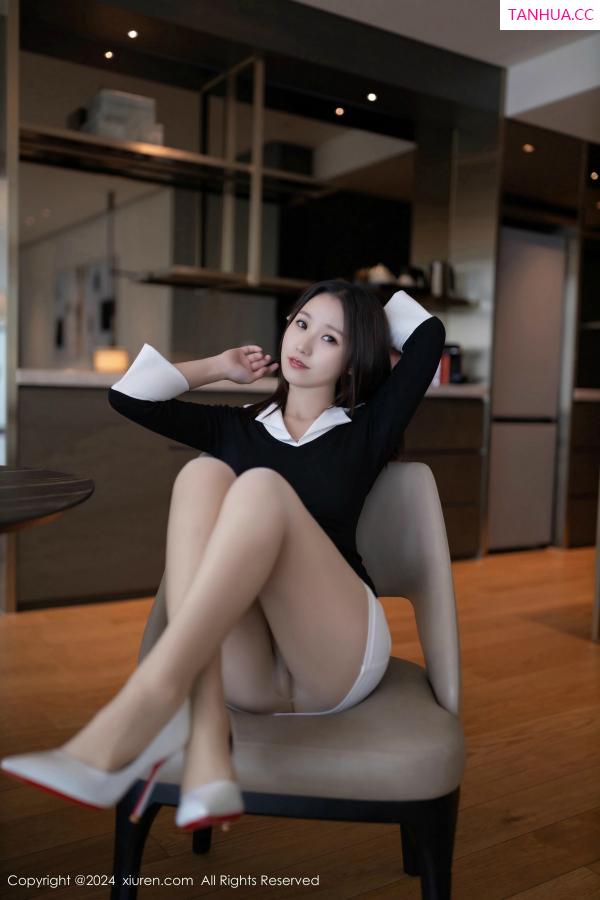   [XiuRen]高清写真图 2024.12.12 No.9587 杏子Yada 连体肉丝第10张图片